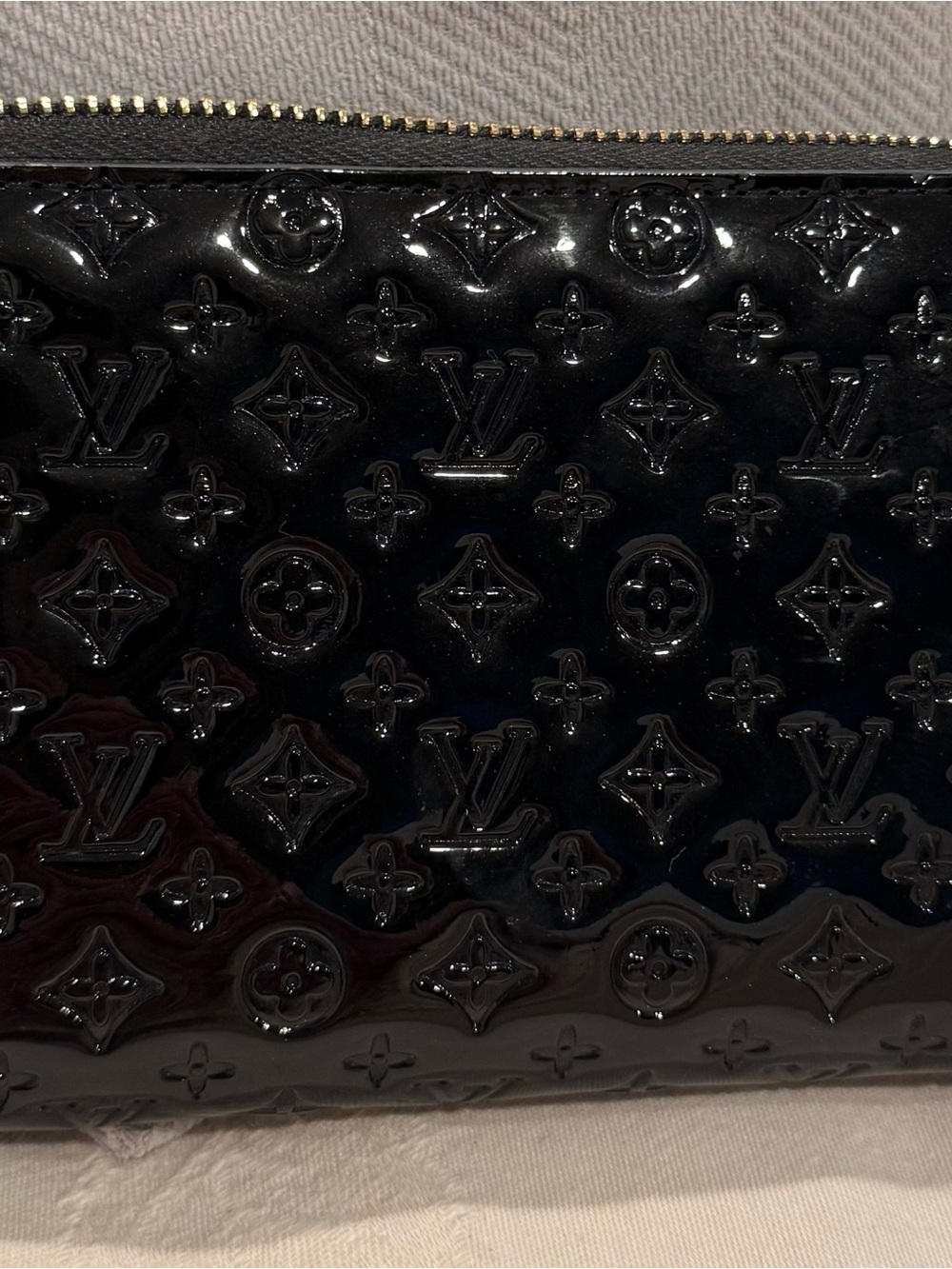 Louis Vuitton Black Vernis Monogram Patent Zip Clutch